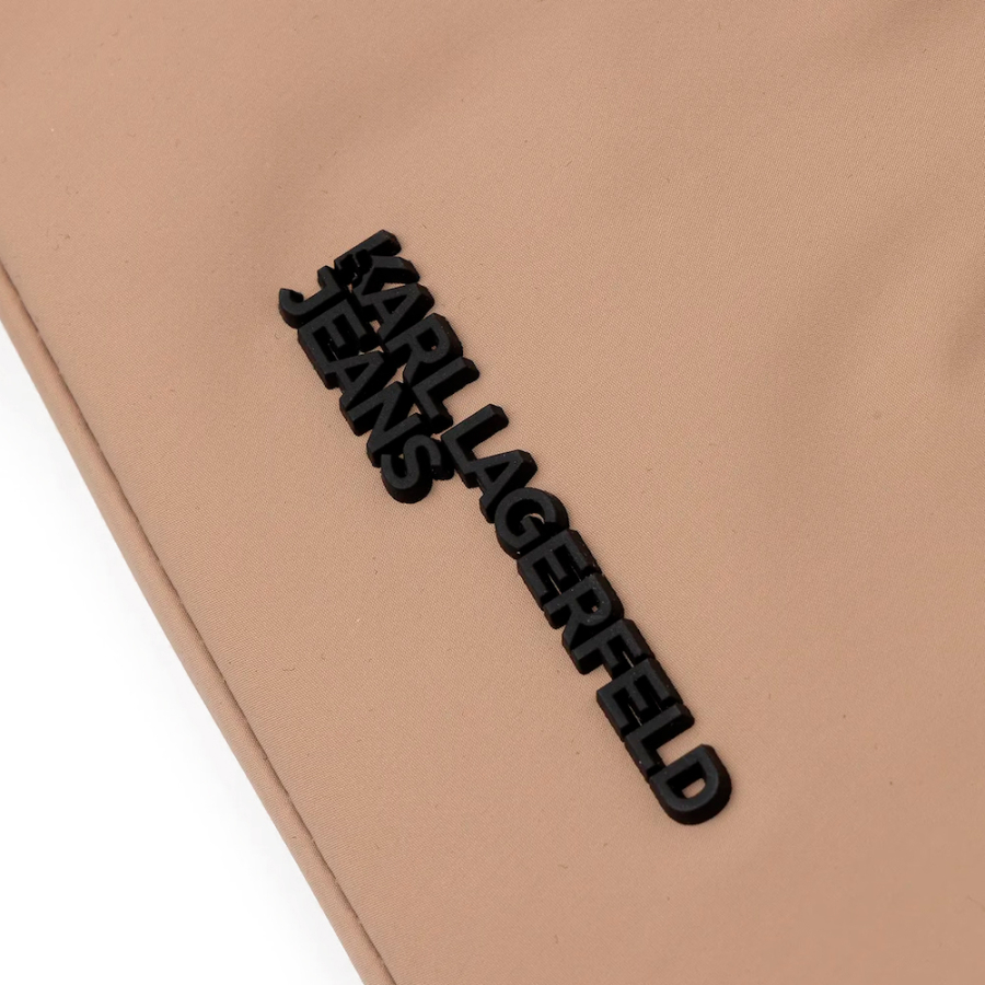 sac-bandouliere-en-nylon-a-cordon