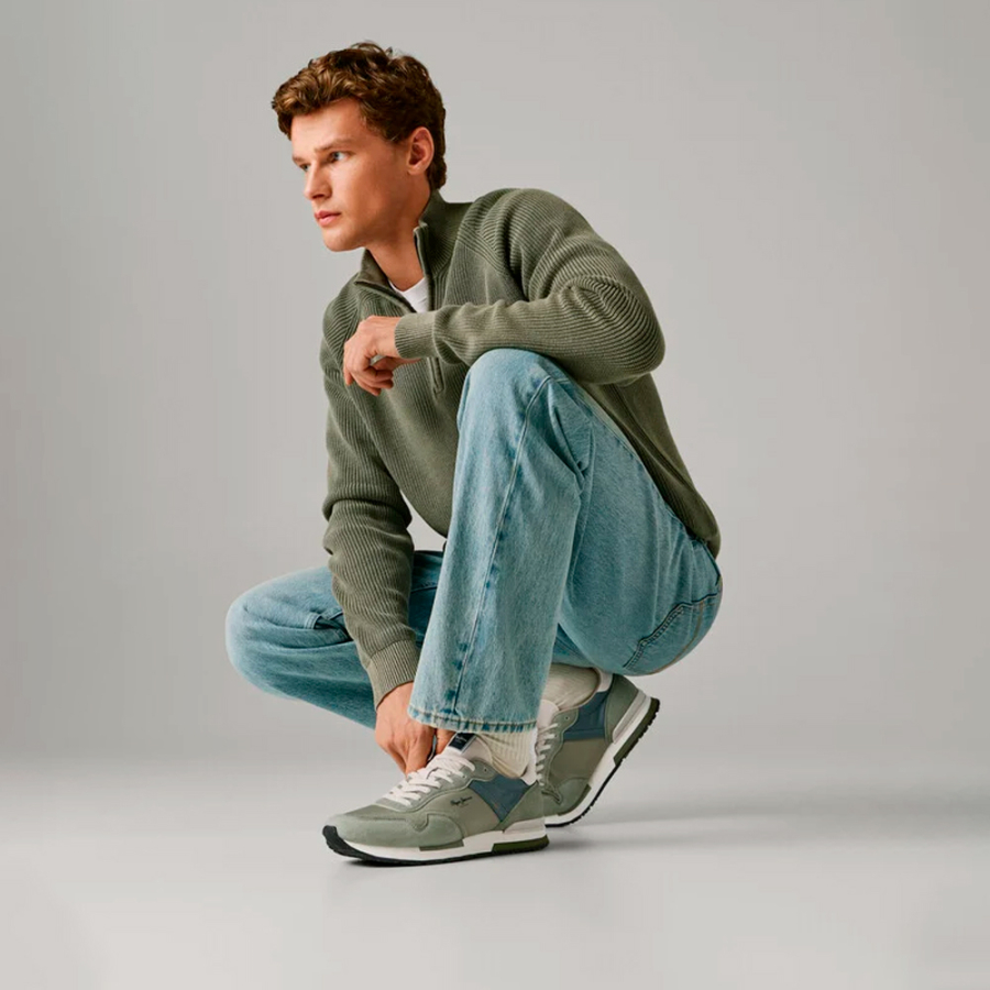 tenis-de-couro-com-detalhes-em-camurca