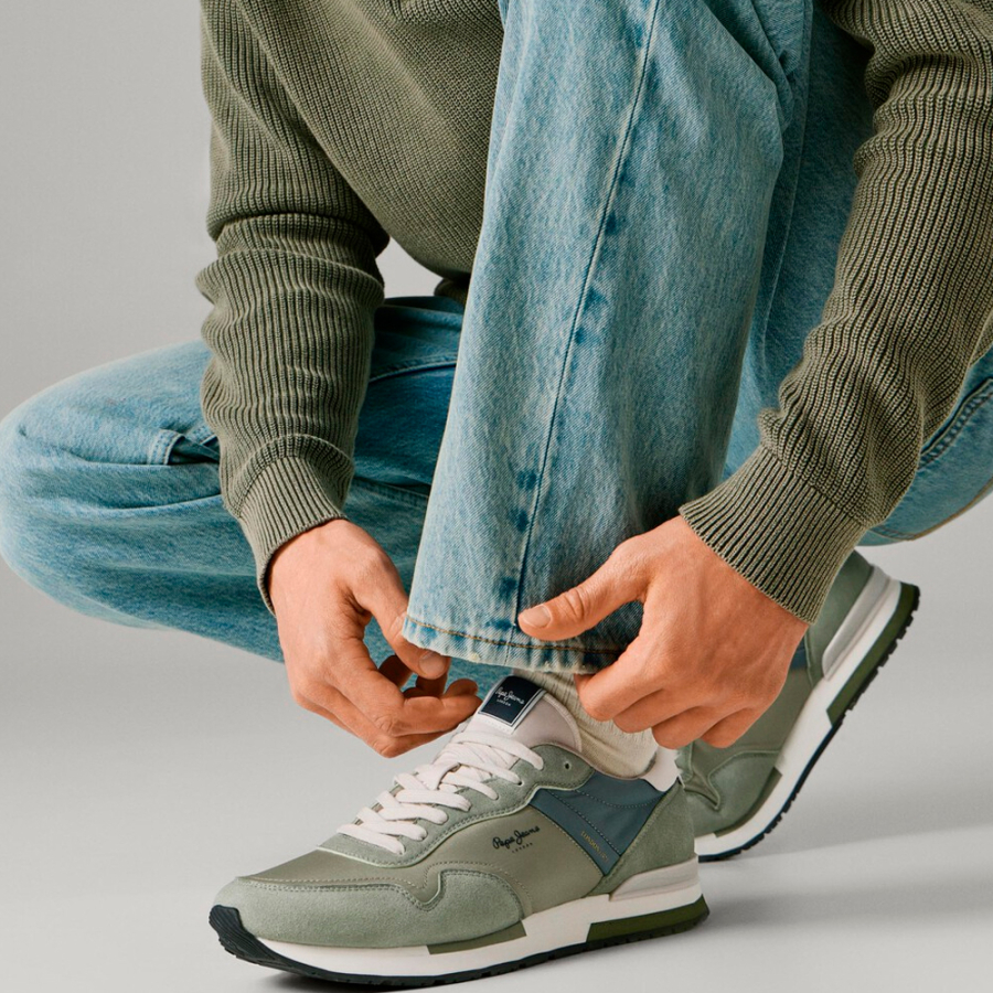 zapatillas-piel-con-detalles-en-ante