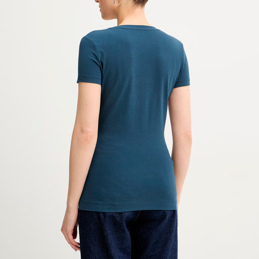 camiseta-con-apliques-de-cristal-en-el-logo