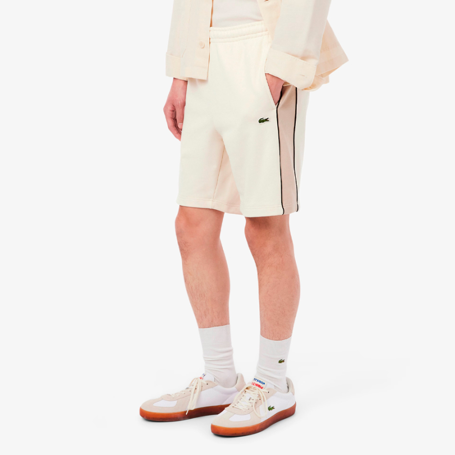 coupe-courte-classique-avec-blocs-de-couleur coupe-courte-classique-avec-blocs-de-couleur