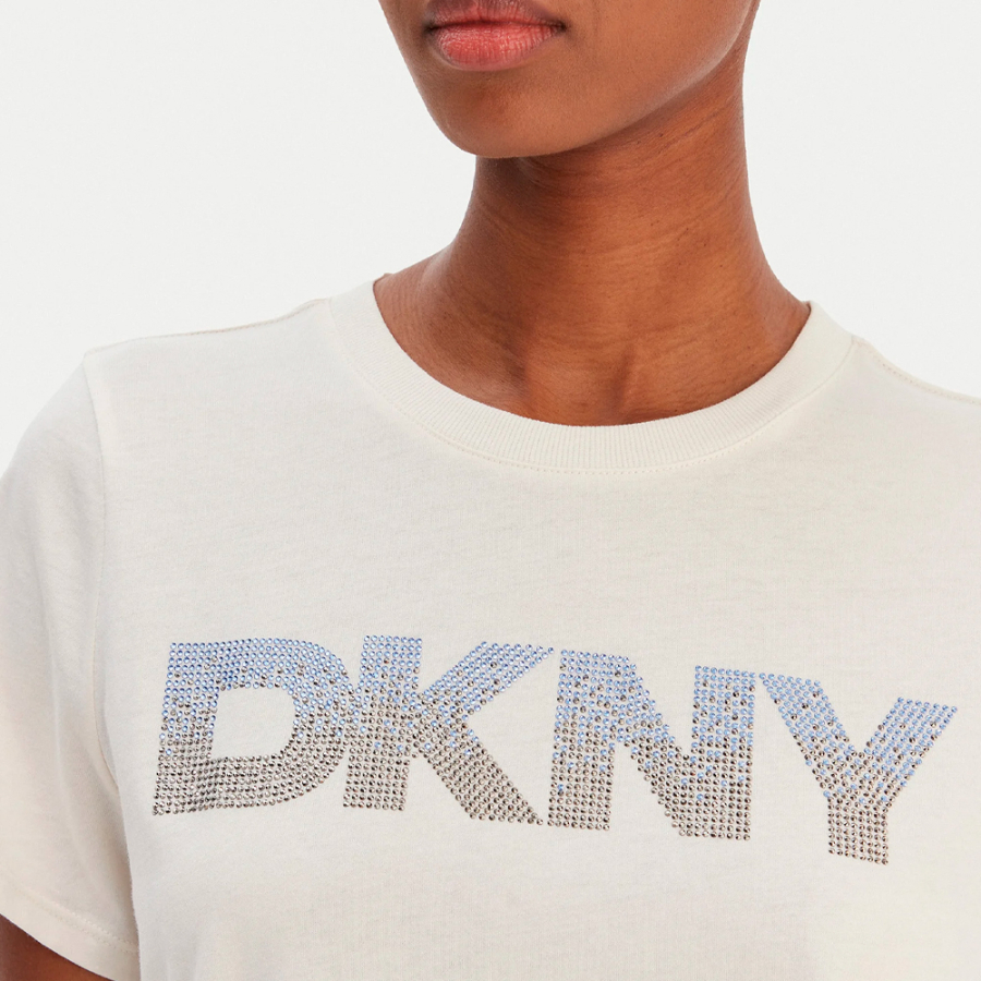 camiseta-relaxed-fit-com-logo-em-strass-ombre