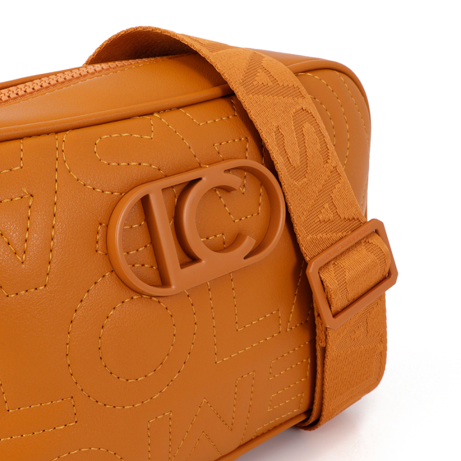 borsa-a-tracolla-con-monogramma-cucito