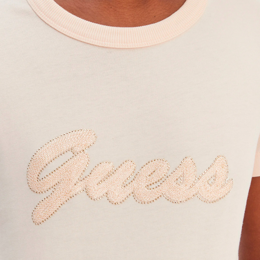 camiseta-con-logo-de-lentejuelas