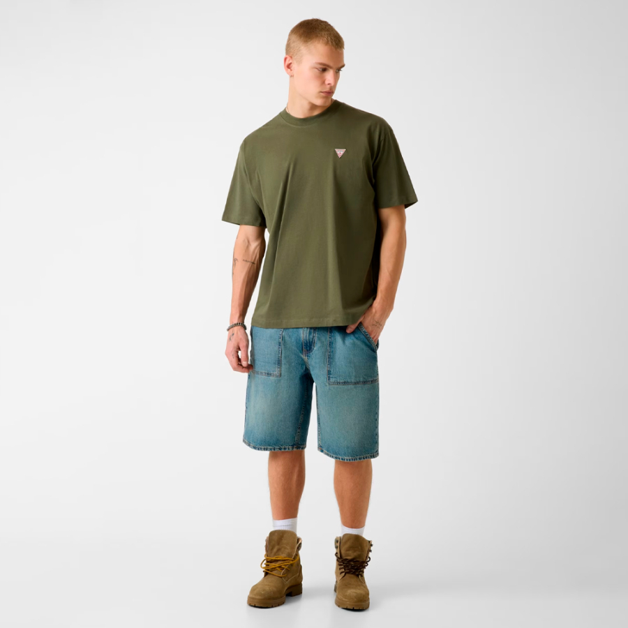 camiseta-miniparche-modelo-oversize camiseta-miniparche-modelo-oversize