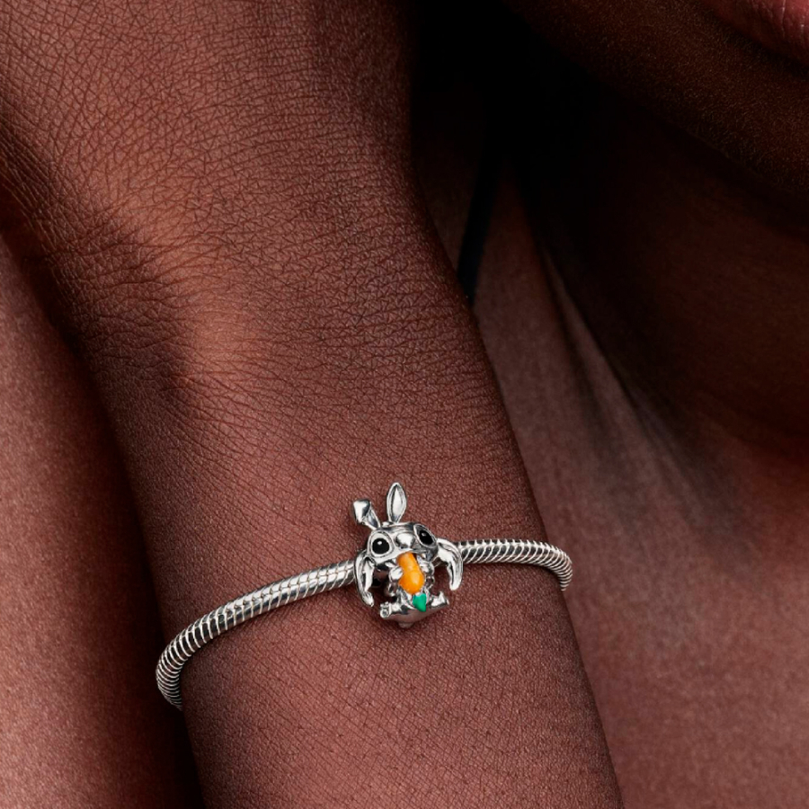 breloque-stitch-lapin-de-paques-disney-794498c01