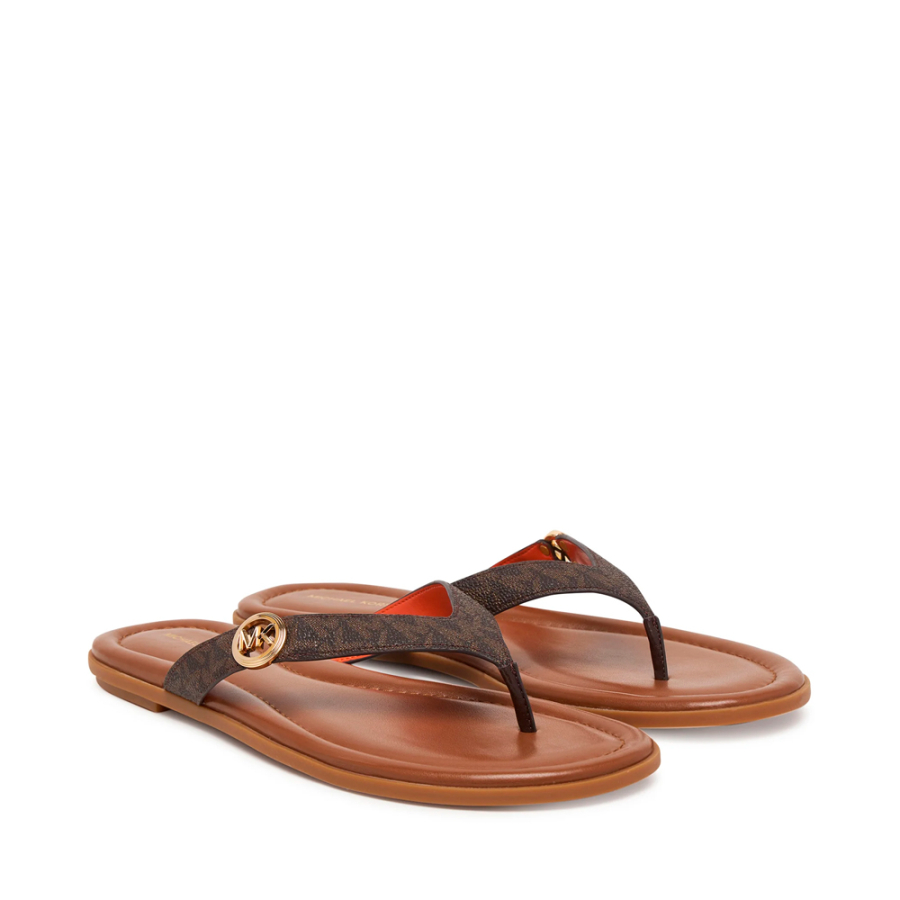 sandales-erin-a-entre-doigts