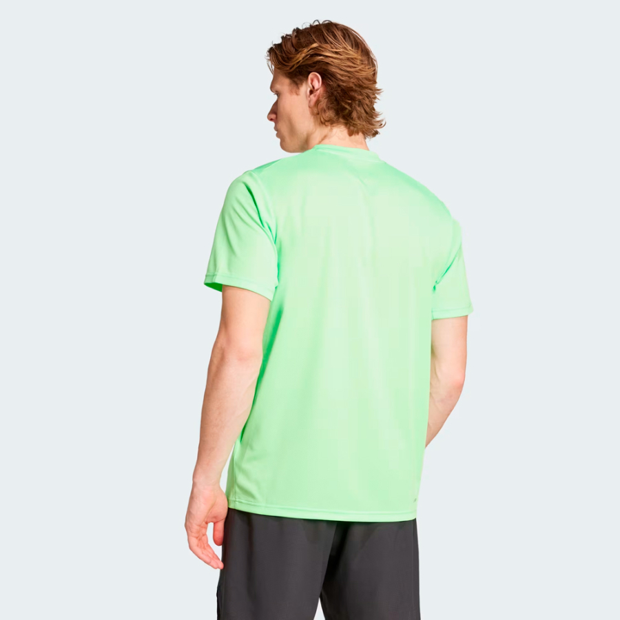 camiseta-train-essentials-training camiseta-train-essentials-training