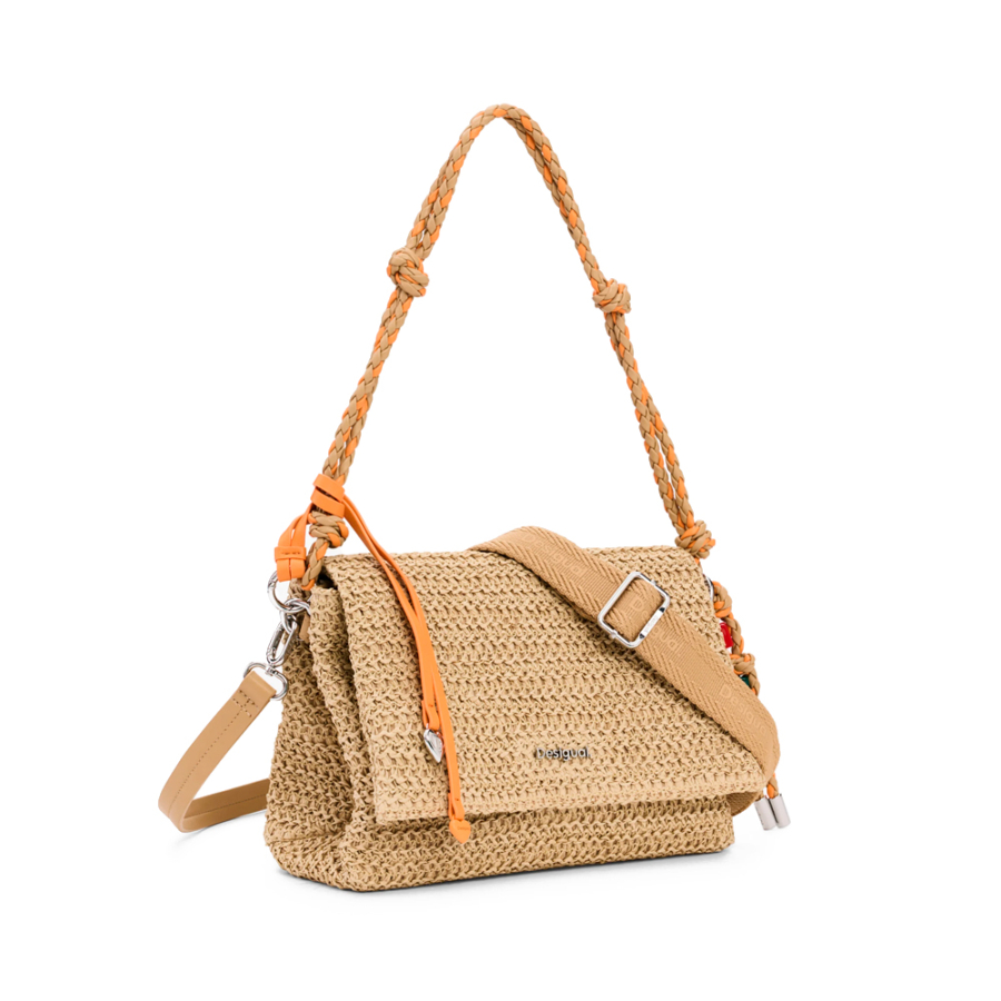 borsa-media-in-rafia-con-ciondoli