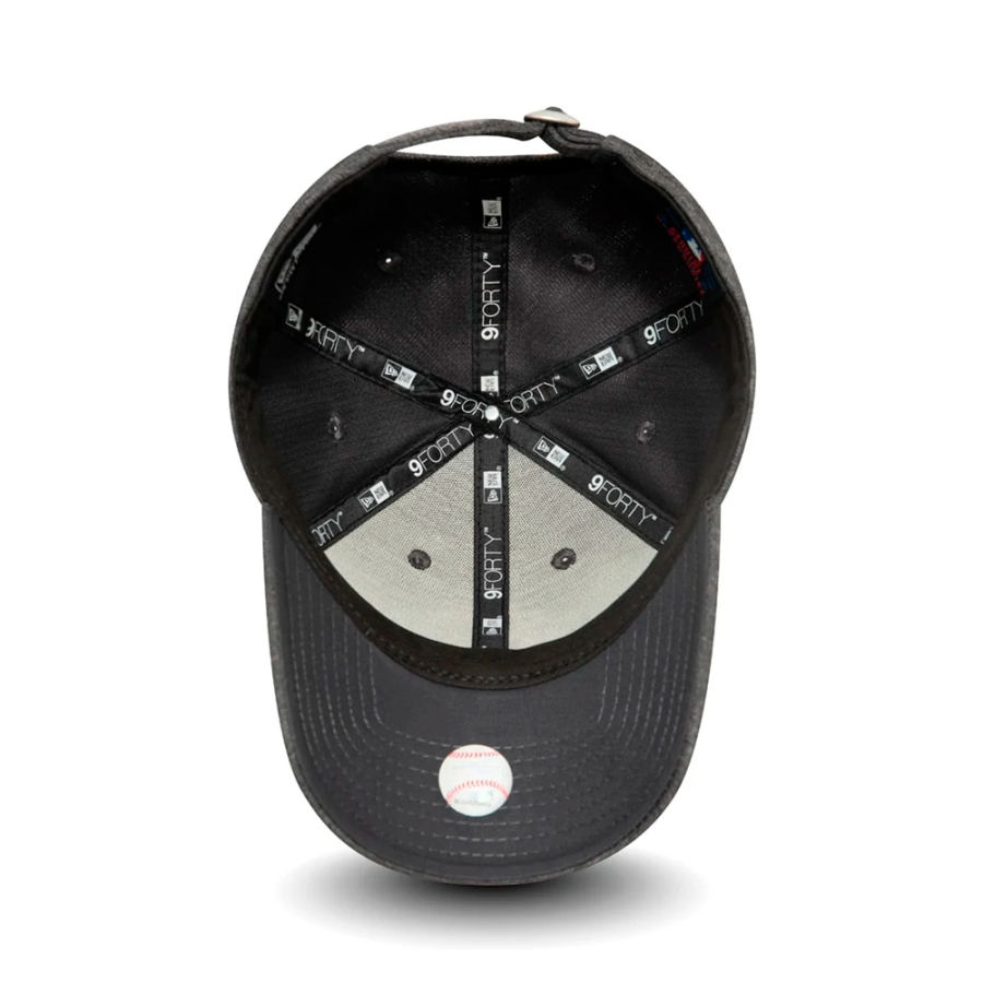 bone-new-york-yankees-tech-9forty