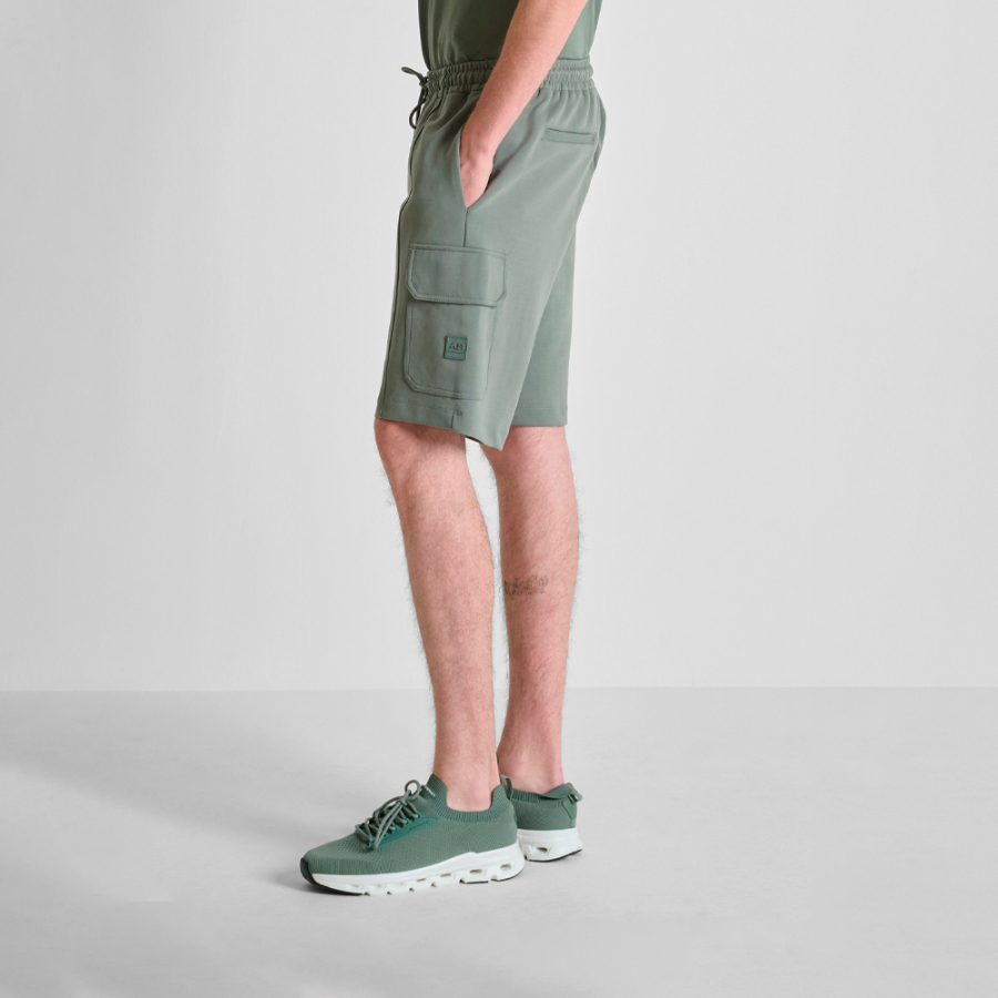 regular-fit-cotton-blend-shorts-with-pockets