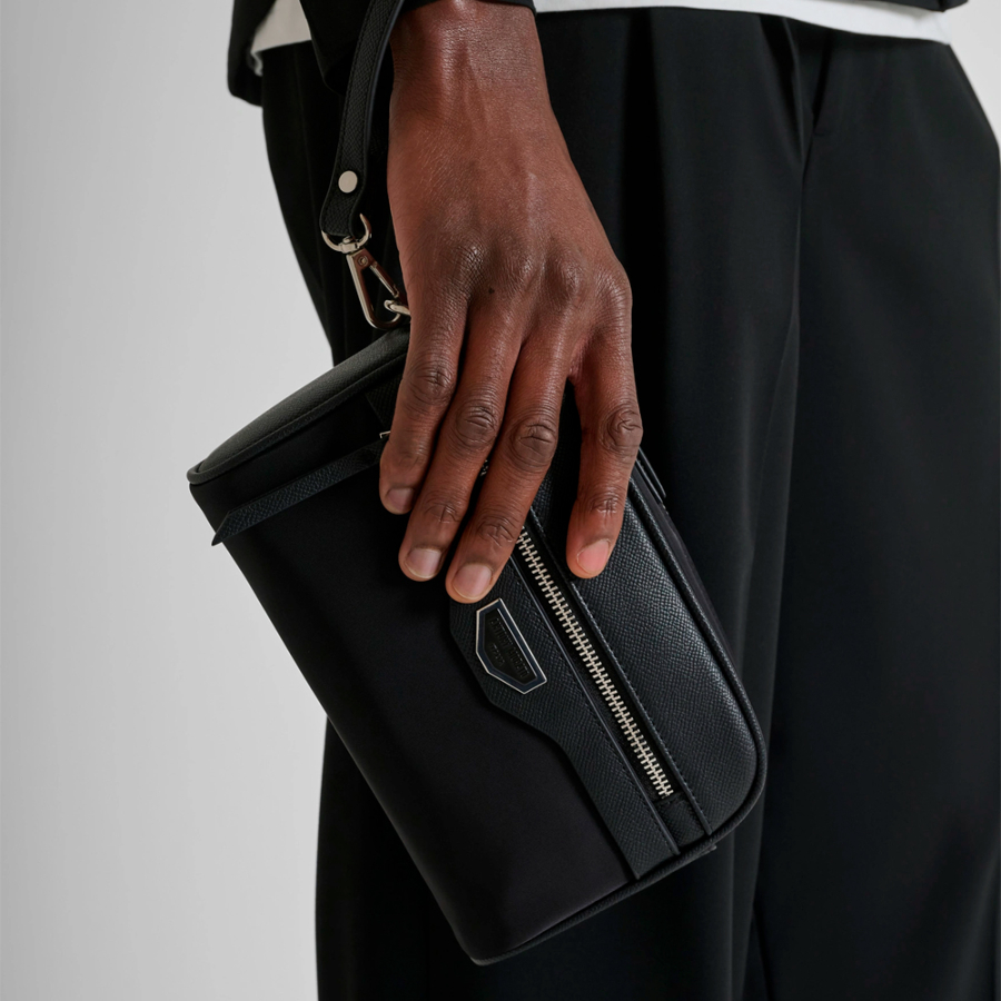 bolsa-de-ombro-em-nylon-e-couro-sintetico