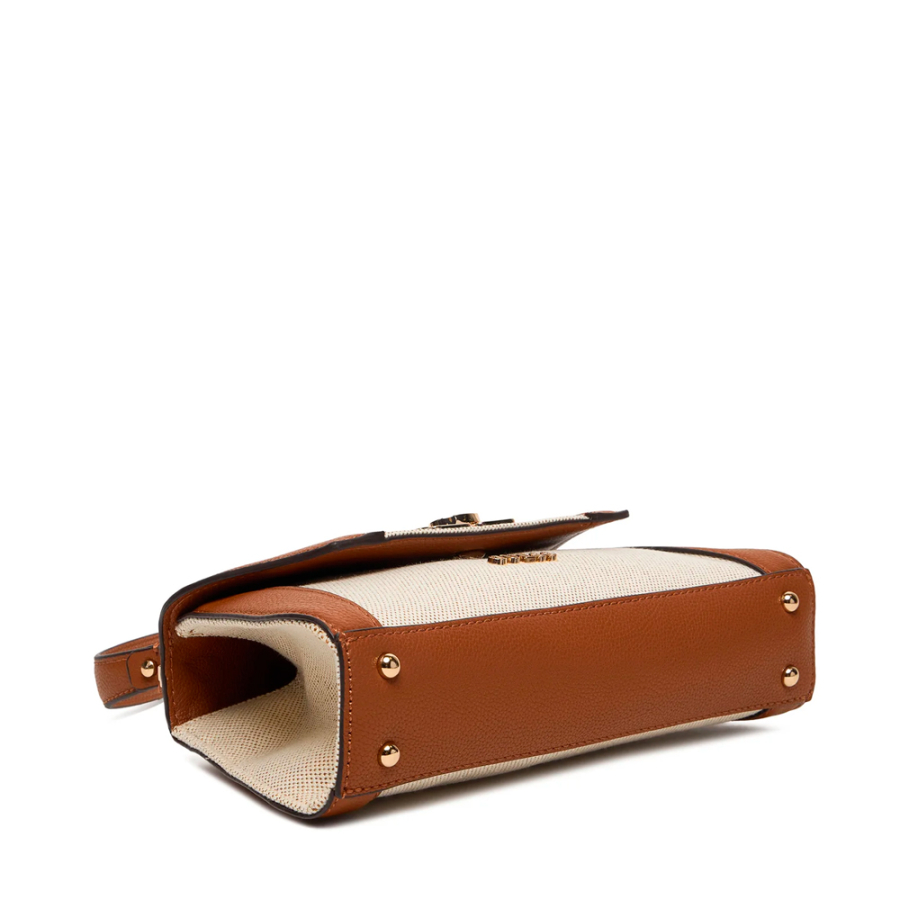 karnilla-flap-bag karnilla-flap-bag