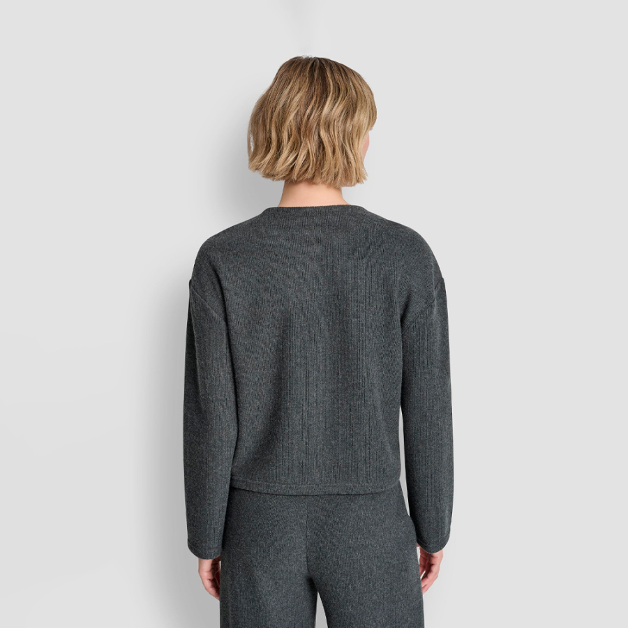 gilet-a-manches-longues-et-boutons