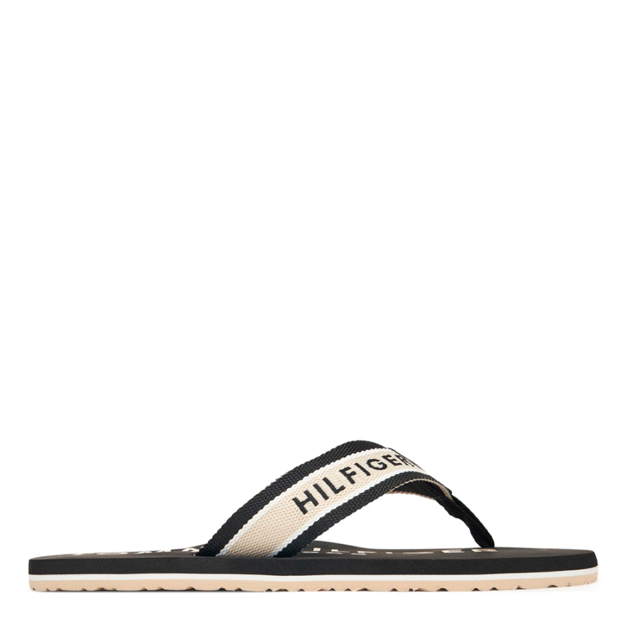 chinelo-de-dedo-com-tira-de-tecido-trancado-e-logotipo