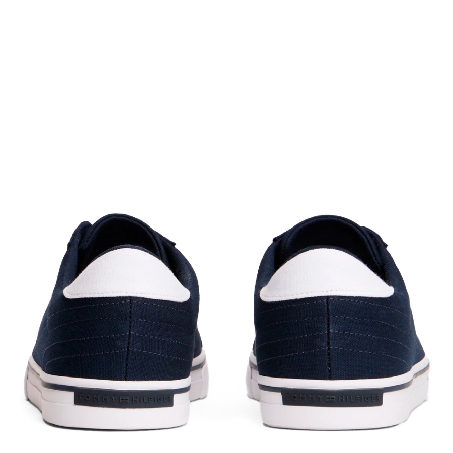 zapatillas-de-lona-con-logo-en-relieve