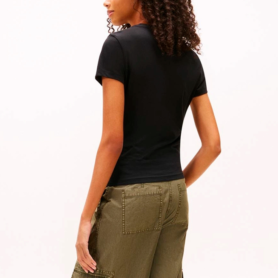 camiseta-slim-con-estampado-de-la-marca