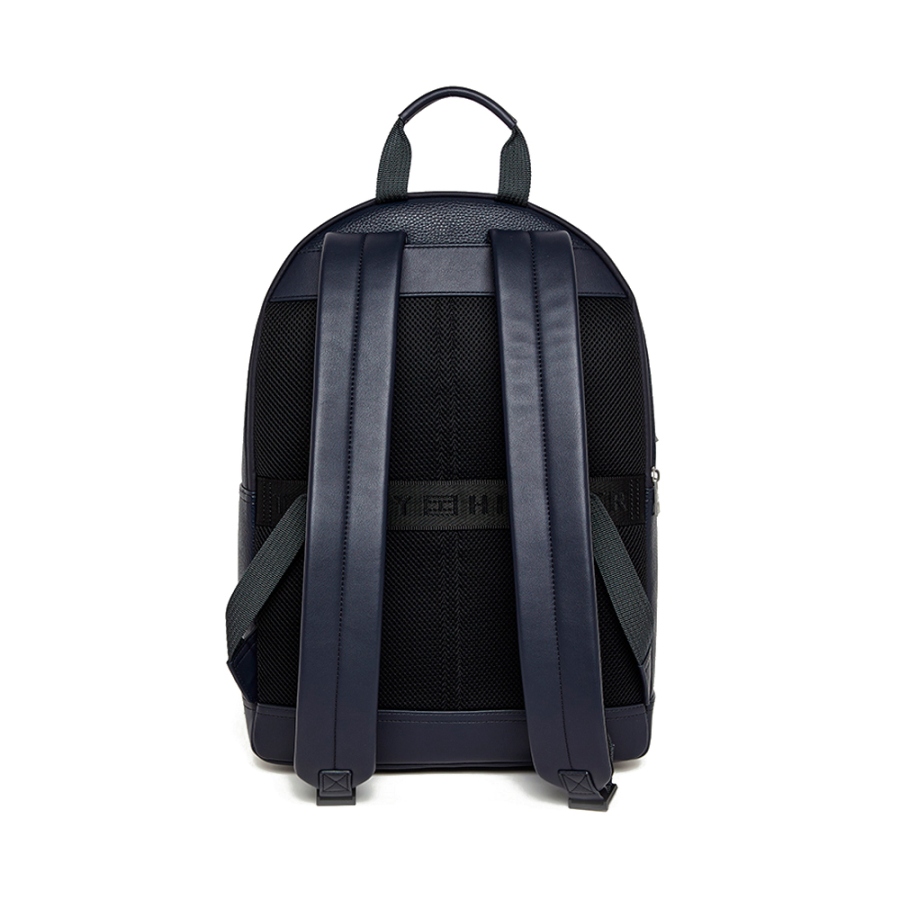 mochila-com-design-central-moderno