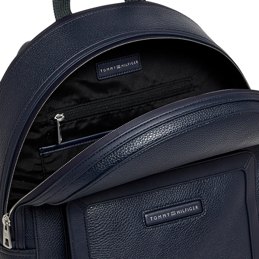 mochila-com-design-central-moderno