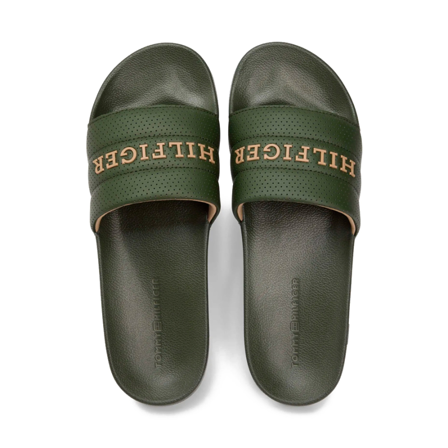 chinelo-leve-e-confortavel-com-tira-com-o-logotipo-e-sola-flexivel