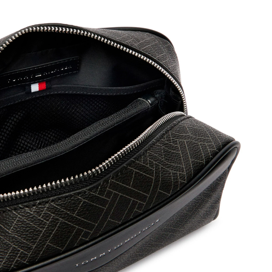 kulturbeutel-mit-flaggenmonogramm