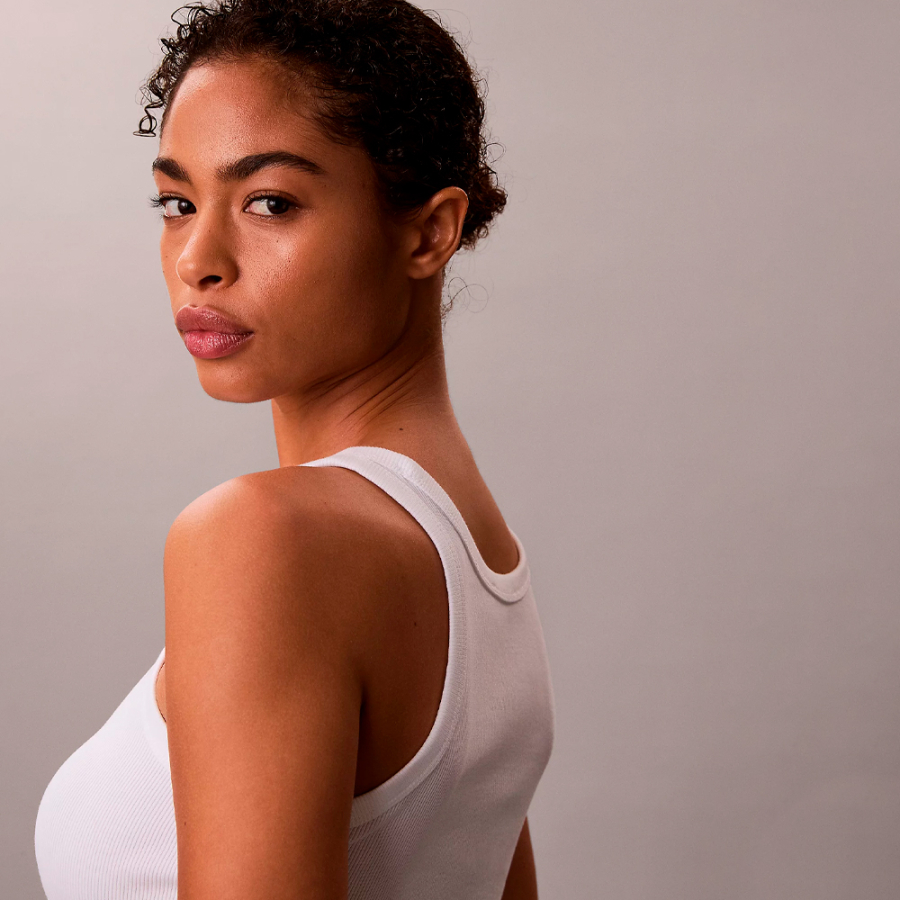 debardeur-en-coton-cotele-coupe-ajustee debardeur-en-coton-cotele-coupe-ajustee