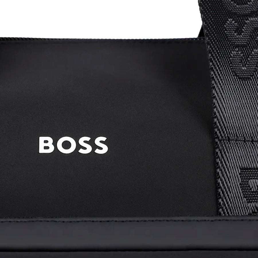 baby-changing-bag-with-detachable-shoulder-strap