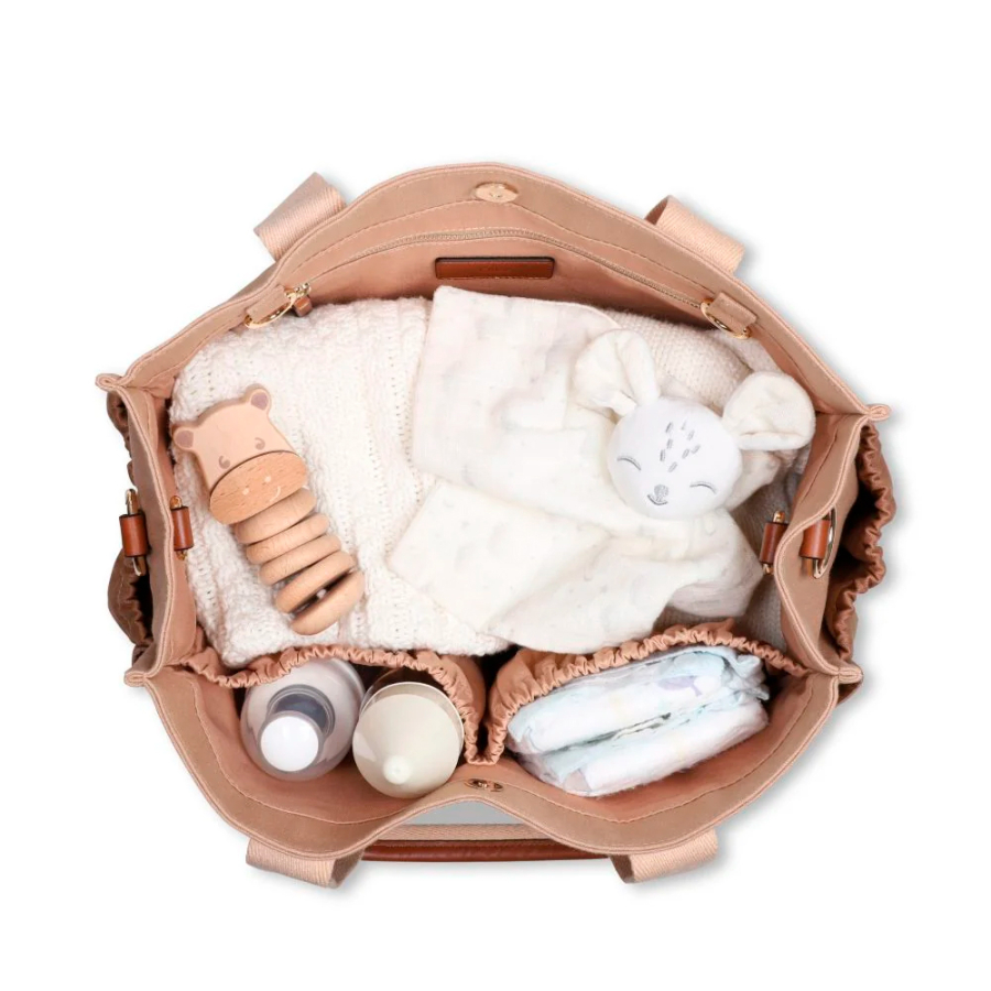 bolso-cambiador-para-bebe-con-detalle-de-logotipo