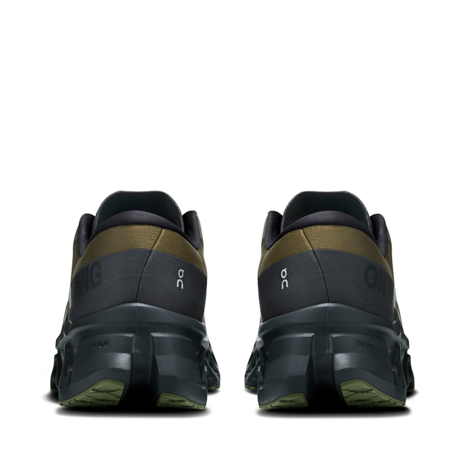 scarpe-da-ginnastica-cloudmonster-3