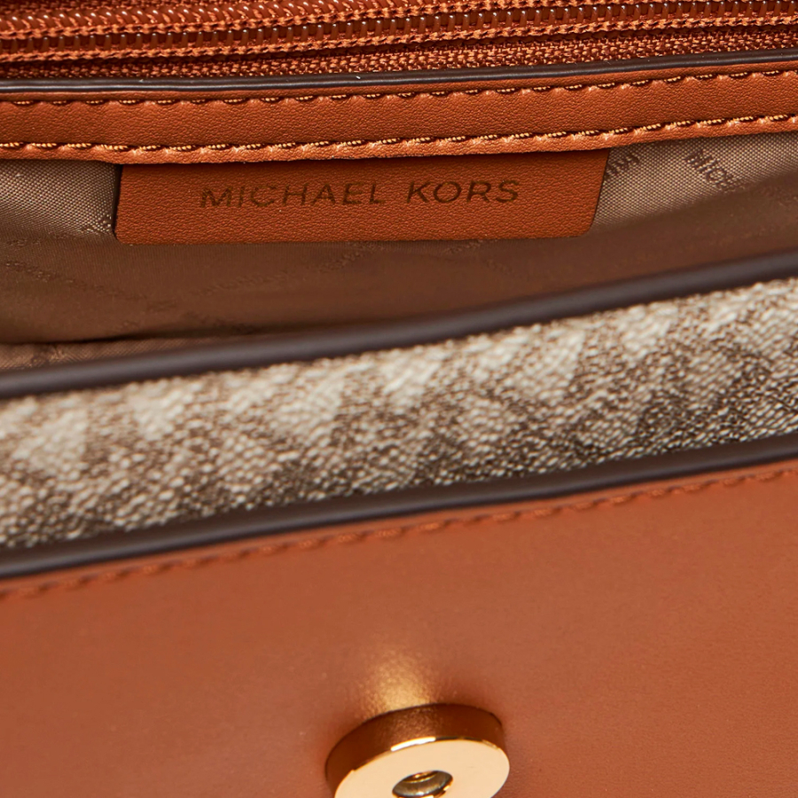 claire-grosse-logo-schultertasche