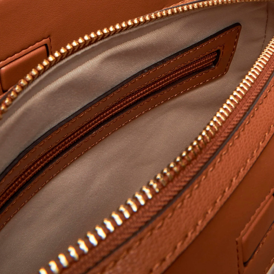 borsa-a-tracolla-piccola-laila-con-logo