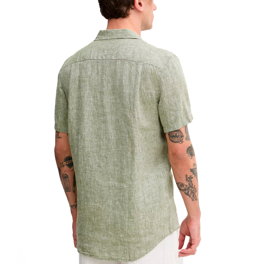 camicia-in-lino-dal-taglio-classico