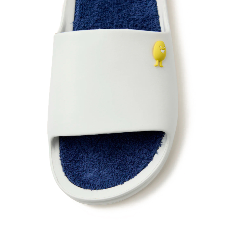 gill-shovel-flip-flops