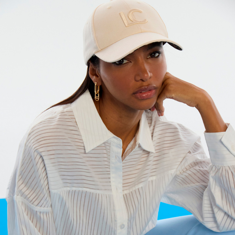 cap-with-embroidered-logo