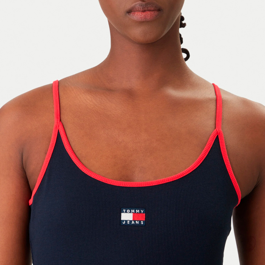 vestido-de-alcas-com-logo