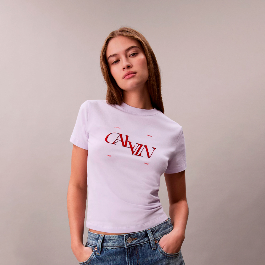camiseta-slim-con-imagen-de-logo-dividido camiseta-slim-con-imagen-de-logo-dividido