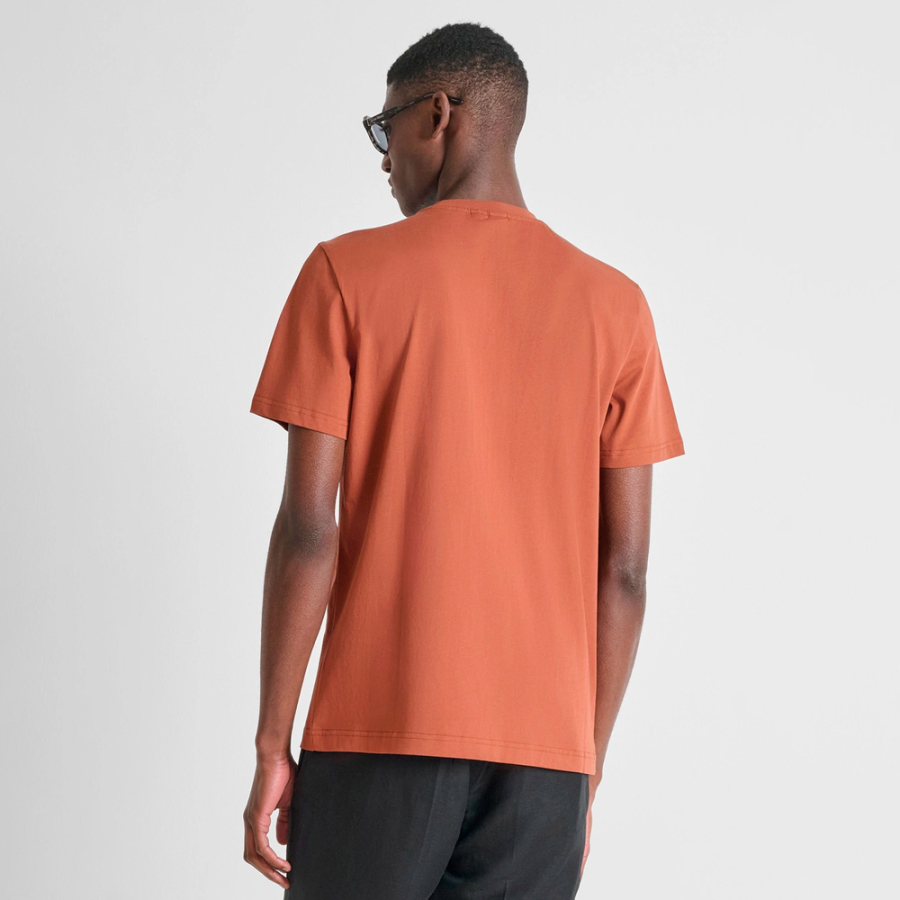 t-shirt-coupe-decontractee t-shirt-coupe-decontractee