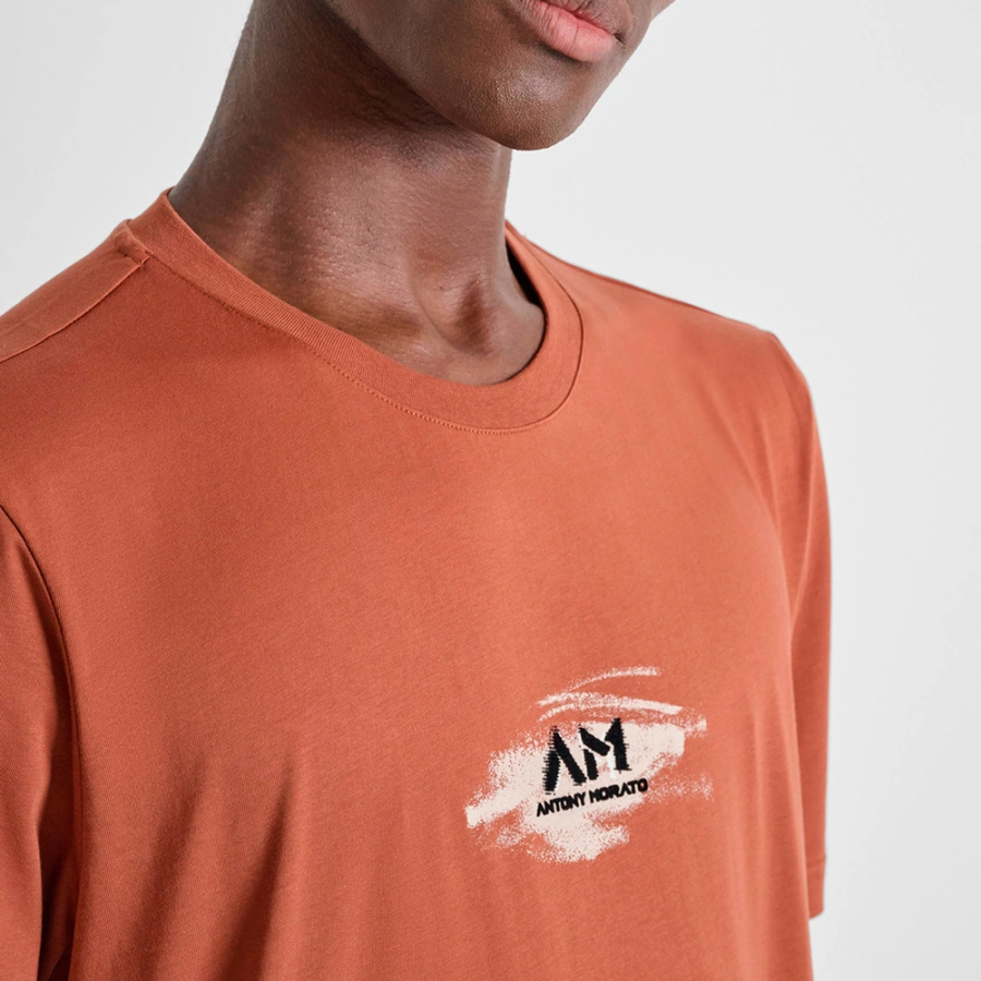 t-shirt-dalla-vestibilita-comoda