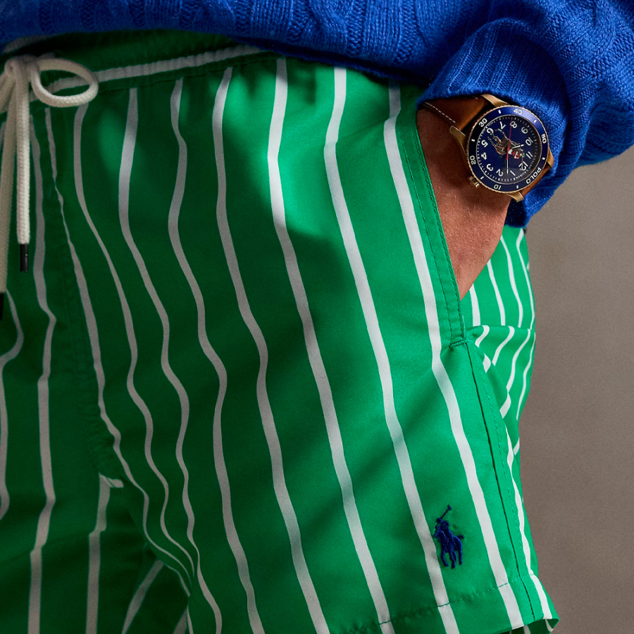 slim-fit-bermuda-badeanzug-fur-reisende