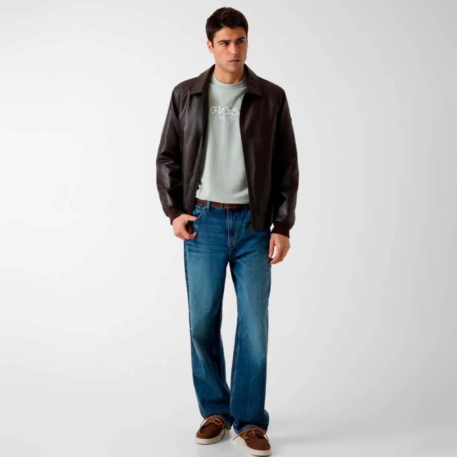 camiseta-com-logotipo