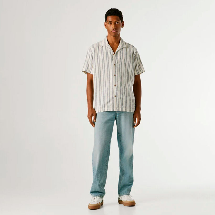 camisa-listrada-com-gola-cubana