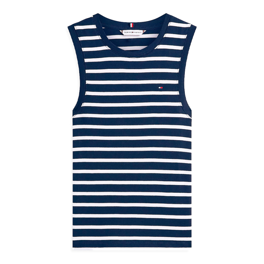 schmal-geschnittenes-armelloses-t-shirt