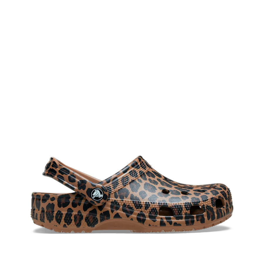 klassische-tier-clog-sandale