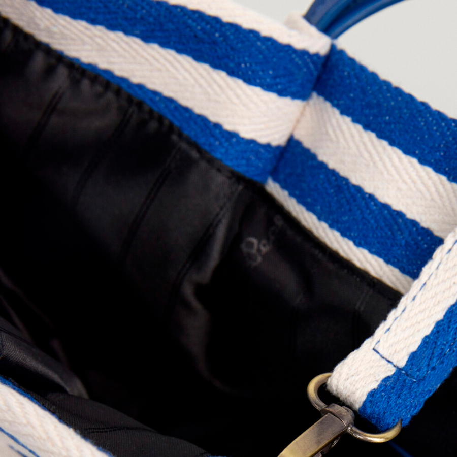 striped-tote-bag striped-tote-bag