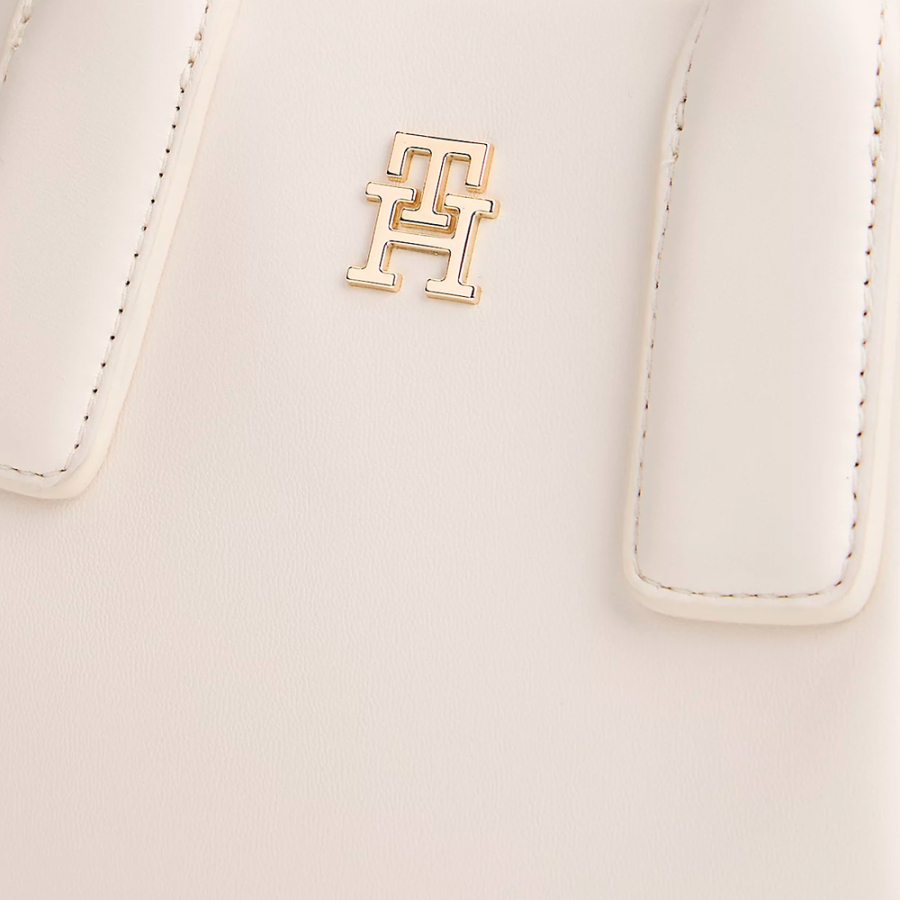 borsa-tote-essenziale-con-logo-metallico