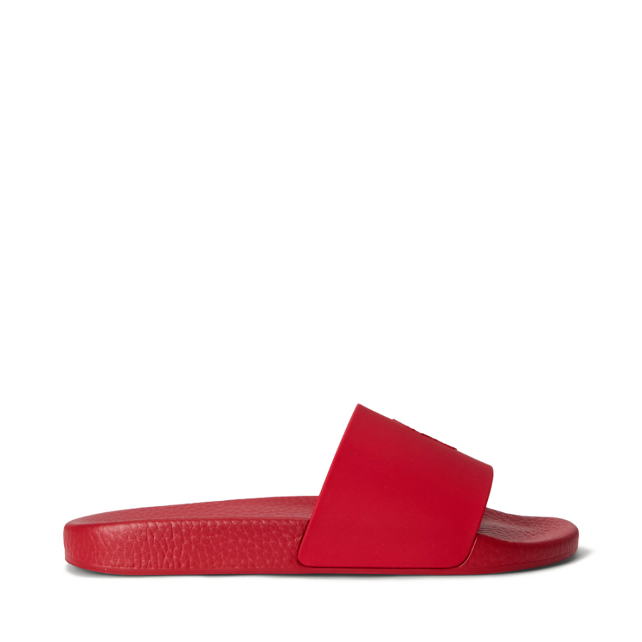 des-tongs-a-motif-equestre-un-modele-emblematique