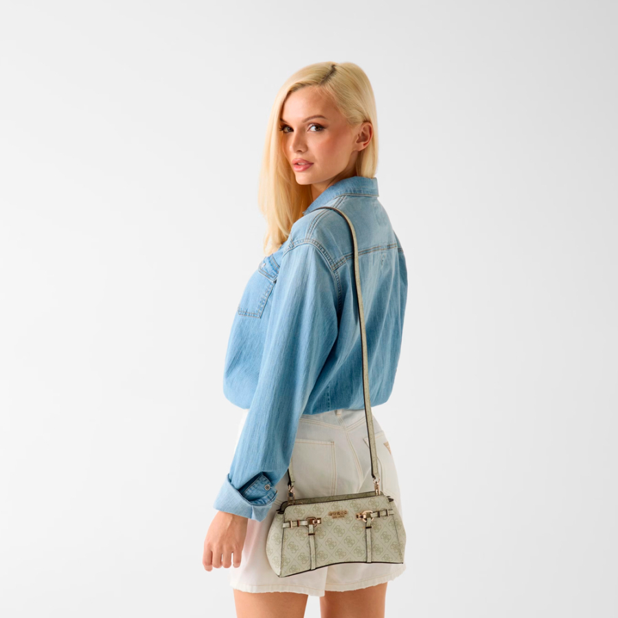 leona-schultertasche-mit-logo