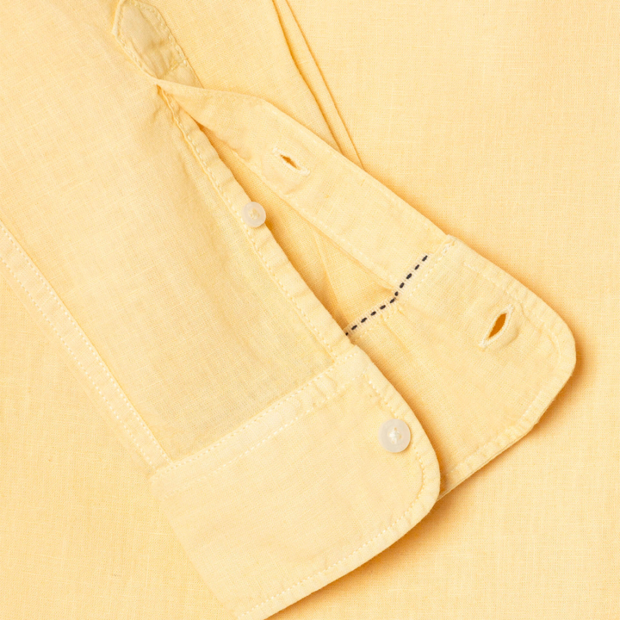 chemise-teinte-en-piece-coupe-classique