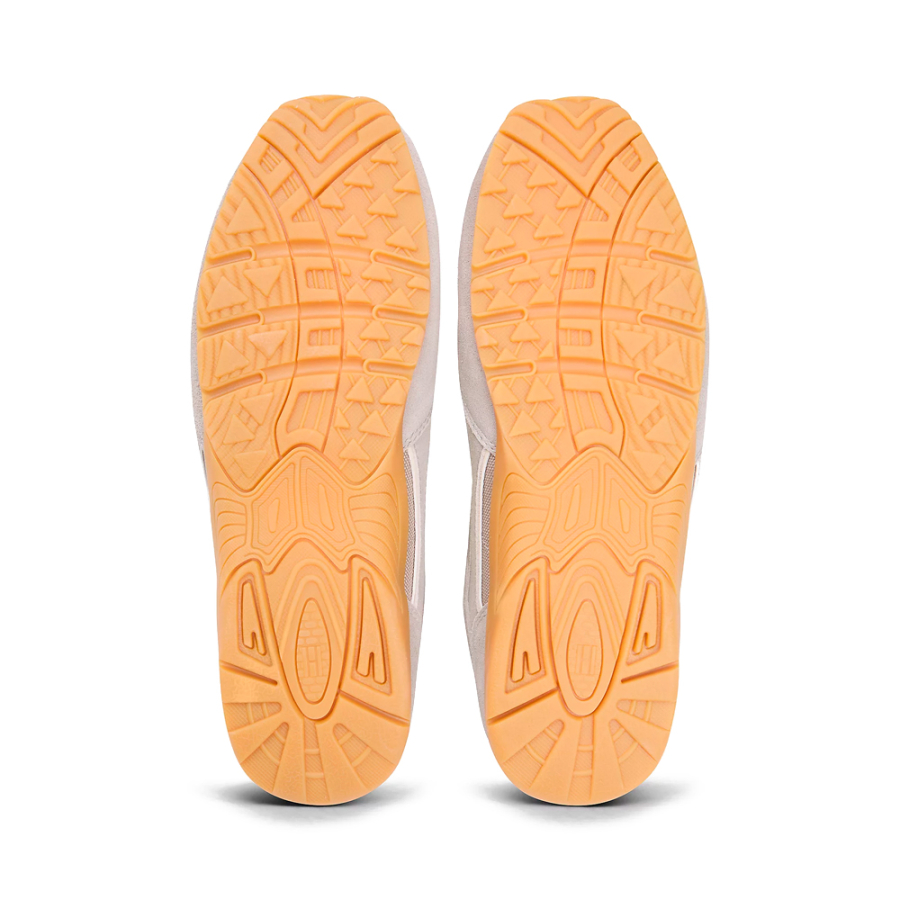 baskets-de-running-en-daim-style-archive