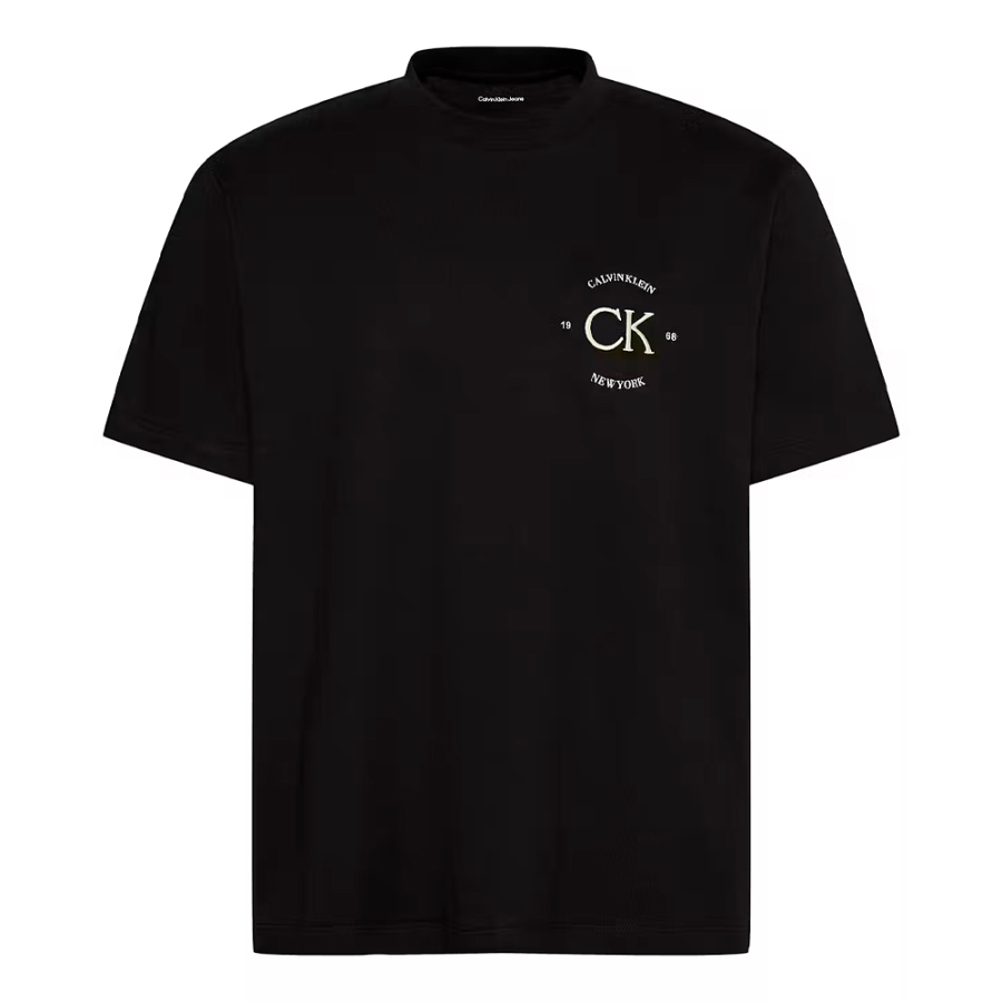 t-shirt-avec-logo-brode